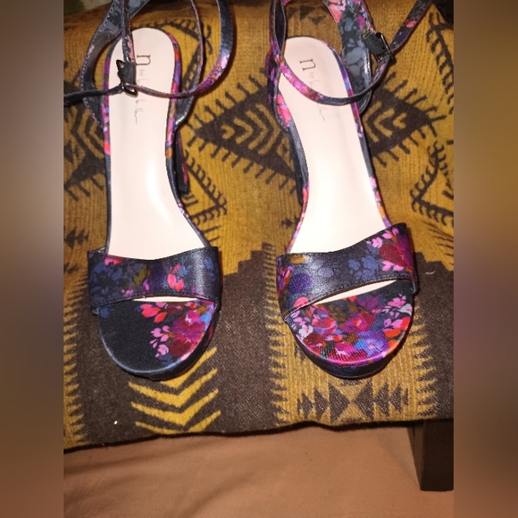 Ladies retro ankle strap platform open toe heels - Picture 3 of 7